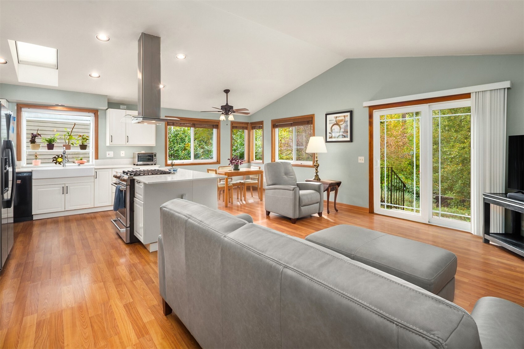 23114 14th Place Property Photo 6