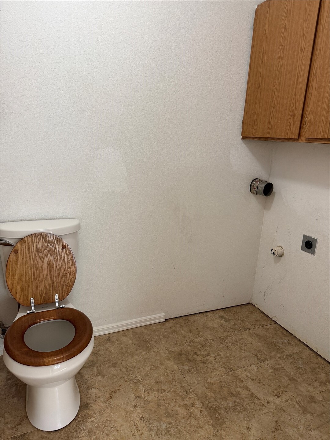 11 Ne Skipper Court Property Photo 6