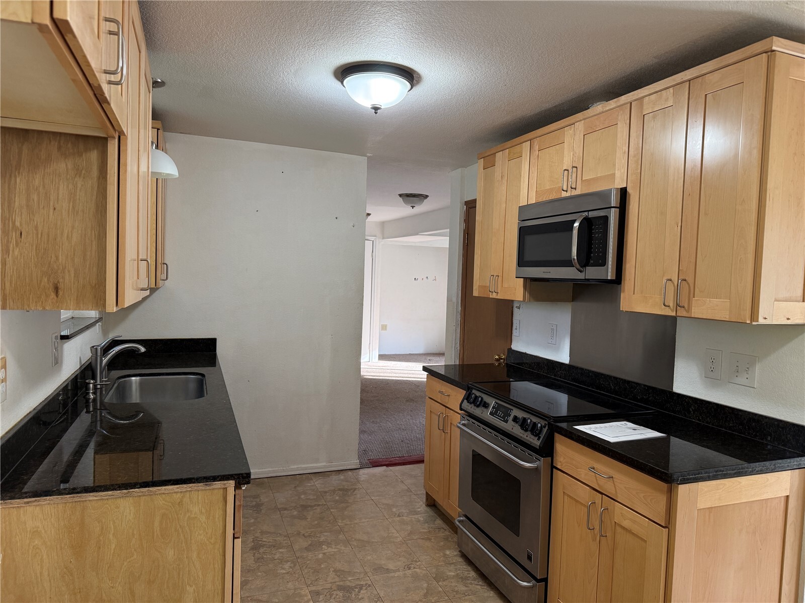 11 Ne Skipper Court Property Photo 8