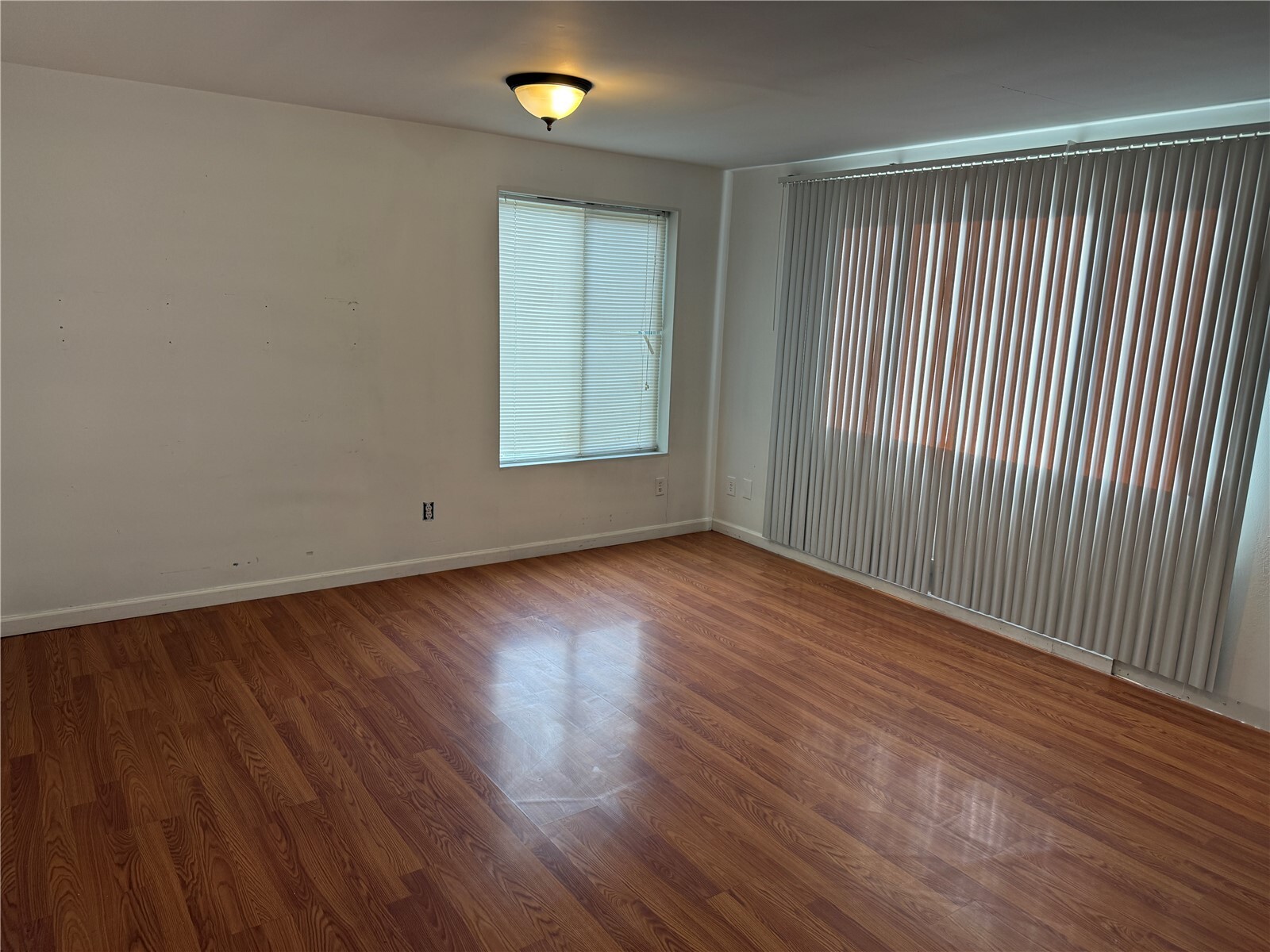 11 Ne Skipper Court Property Photo 17