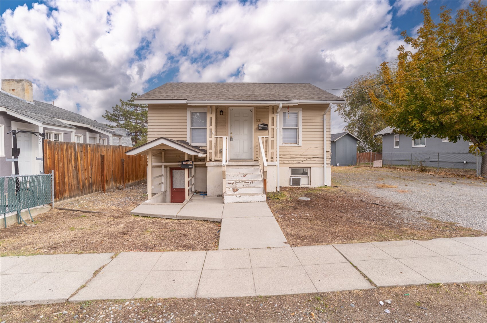 331 S Malaga Avenue Property Photo 1