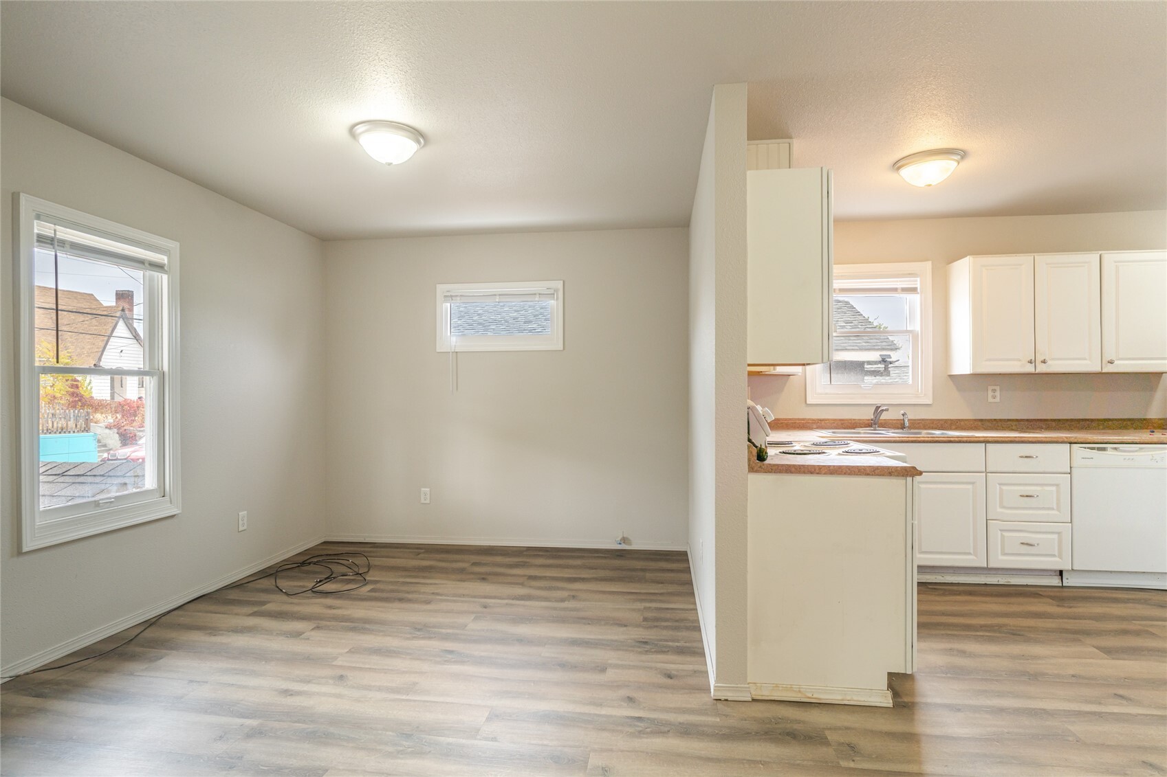 331 S Malaga Avenue Property Photo 4