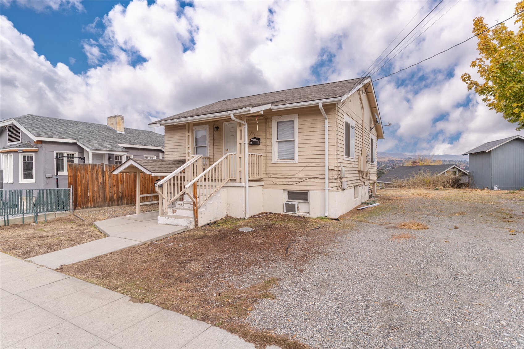 331 S Malaga Avenue Property Photo 12