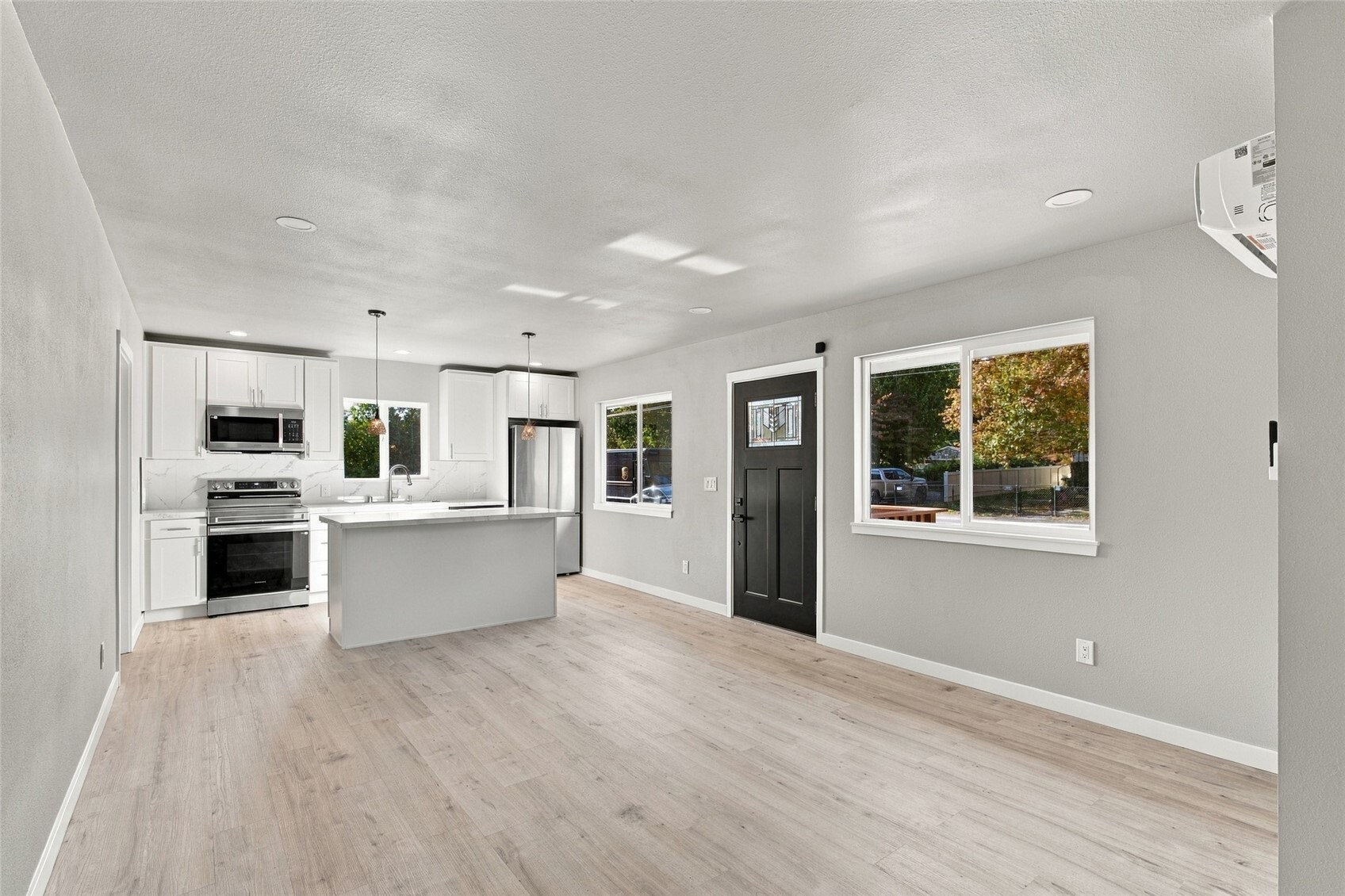 13036 56th Avenue Property Photo 4