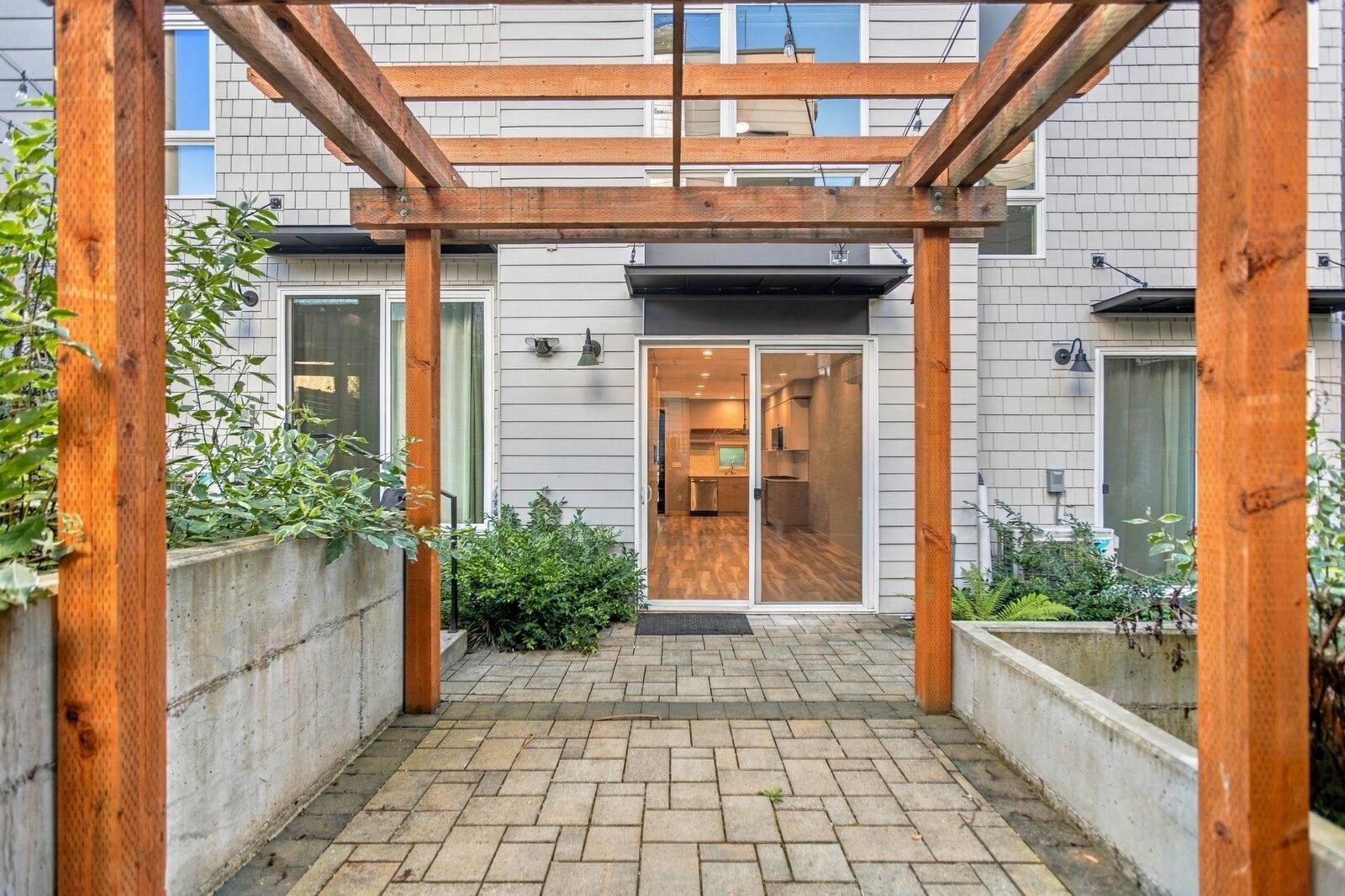 304 N 107th Street Property Photo 25
