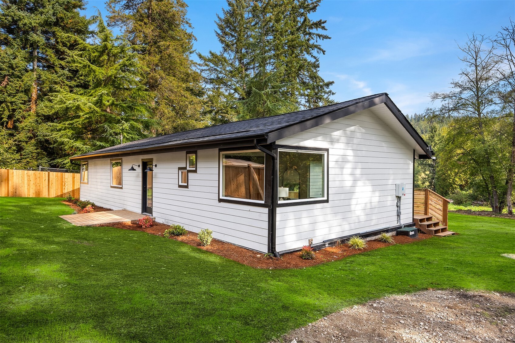 15744 Renton Issaquah Road Property Photo 1