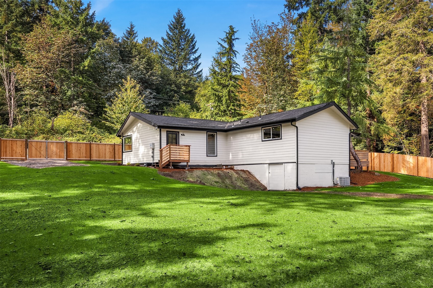 15744 Renton Issaquah Road Property Photo 26