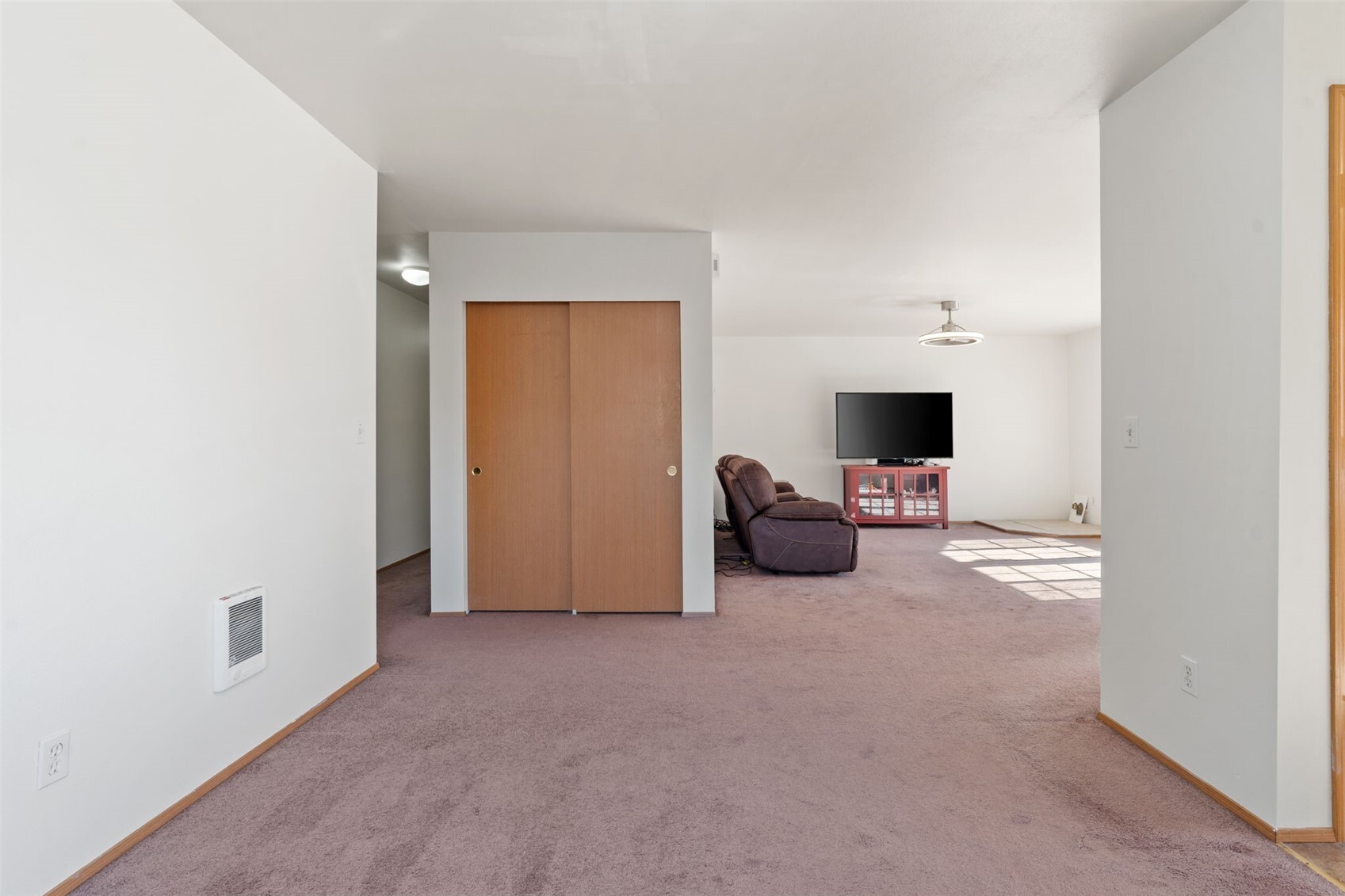 246 Ne Max William Loop Property Photo 17