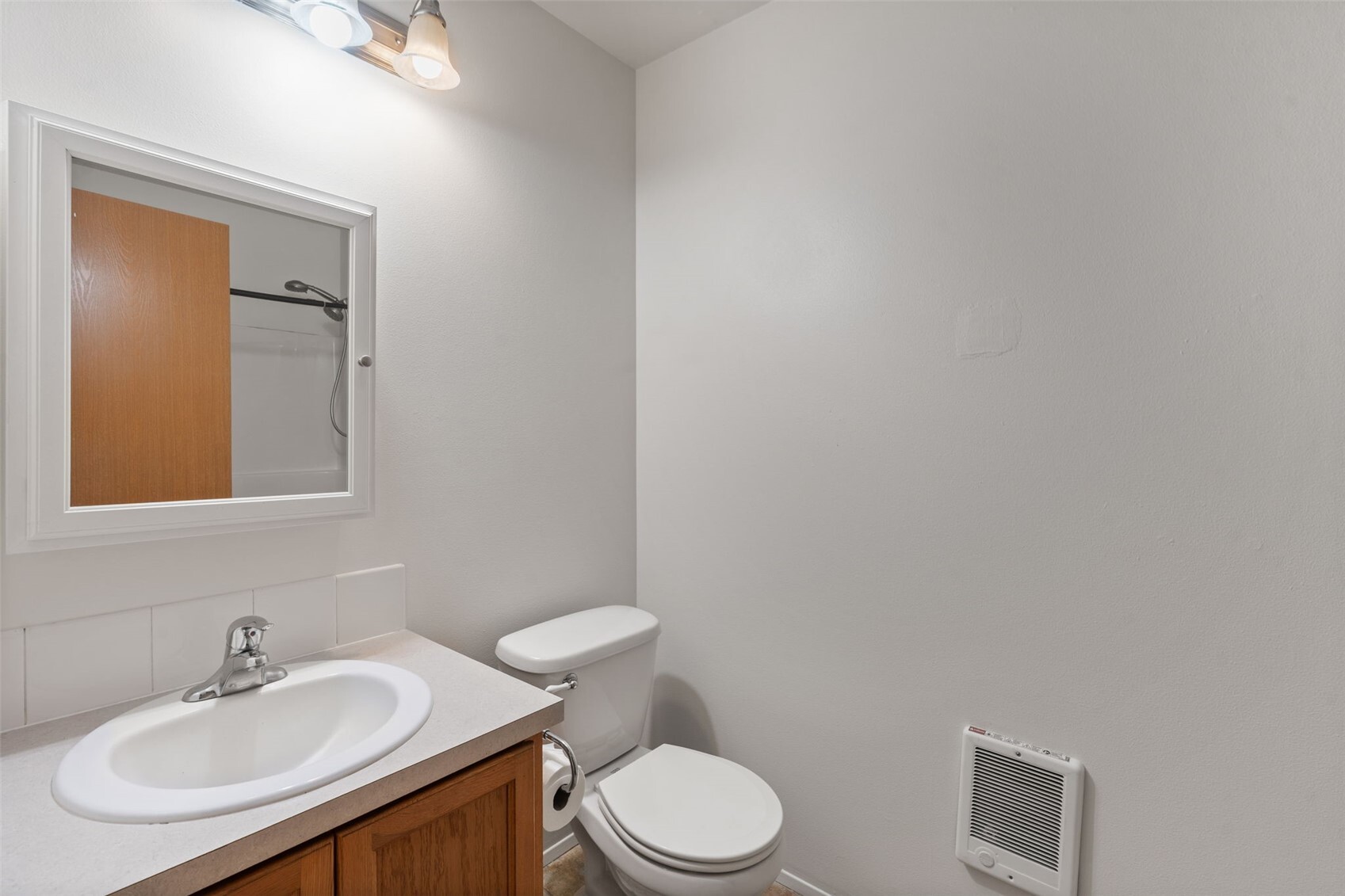 246 Ne Max William Loop Property Photo 18