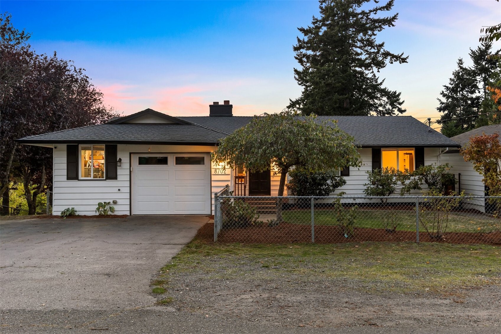 8702 54th Place Property Photo 1