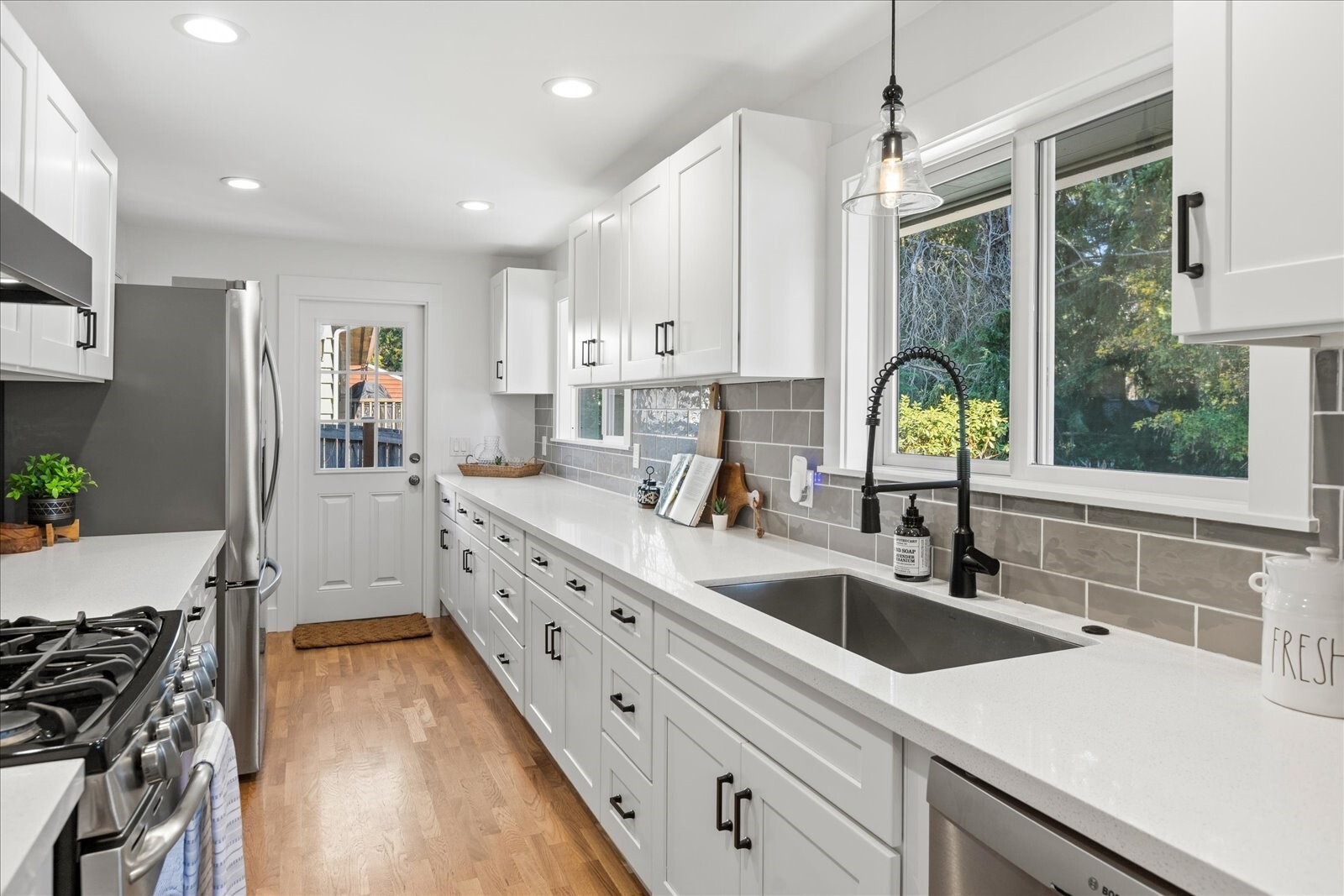 23927 80th Place Property Photo 12