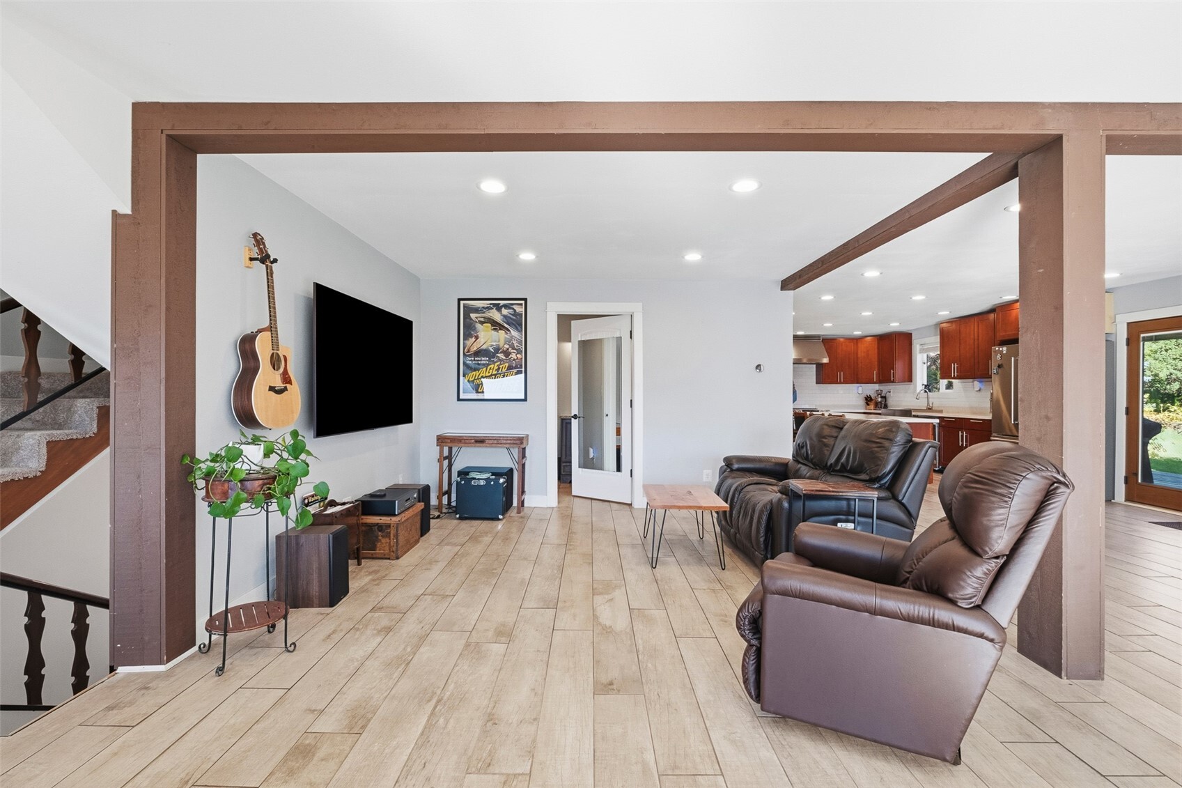 10285 Ski Hill Drive Property Photo 17