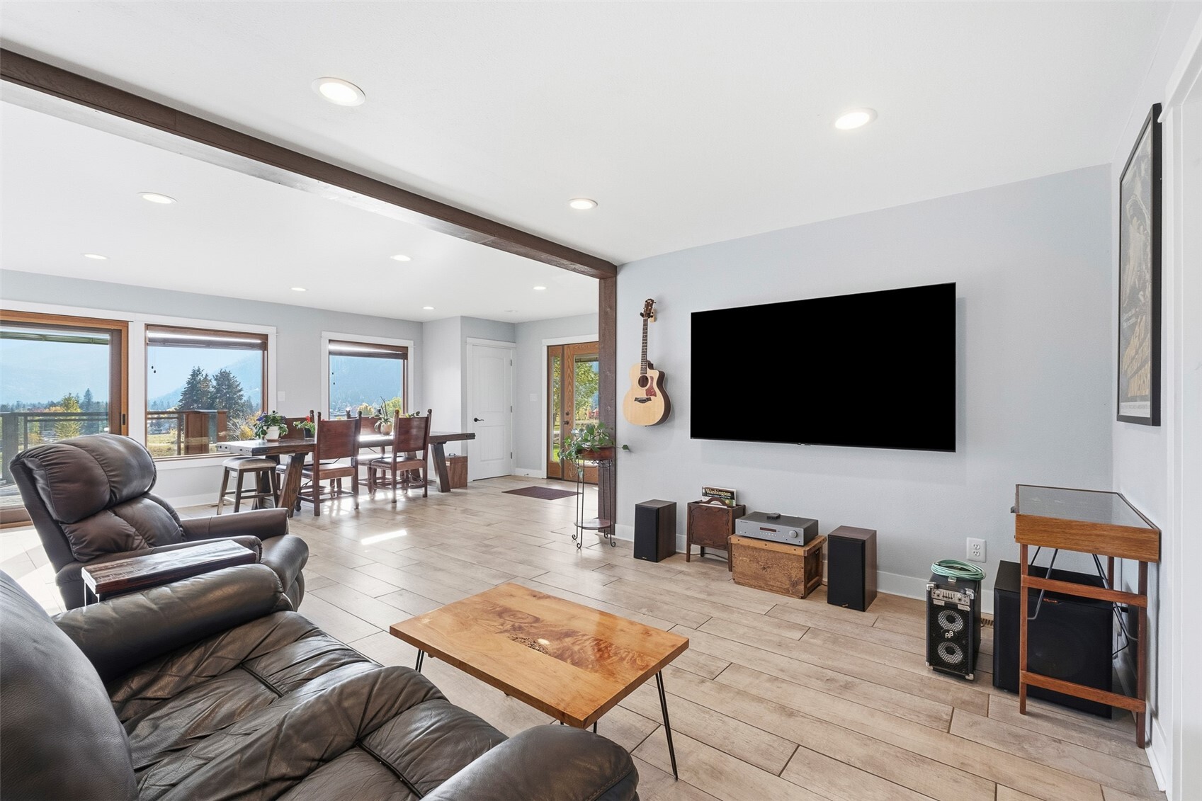 10285 Ski Hill Drive Property Photo 18