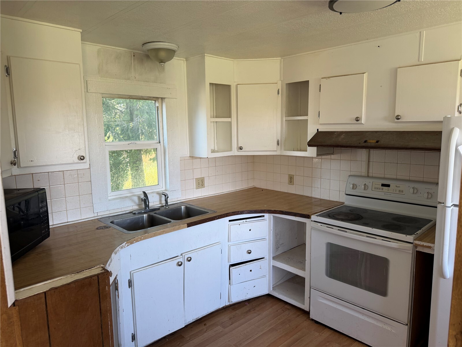26 Merriam Street Property Photo 14