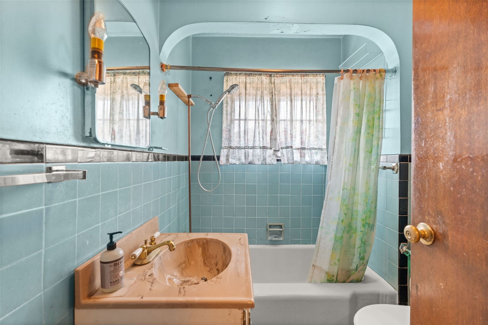 15202 Washington Avenue Property Photo 23