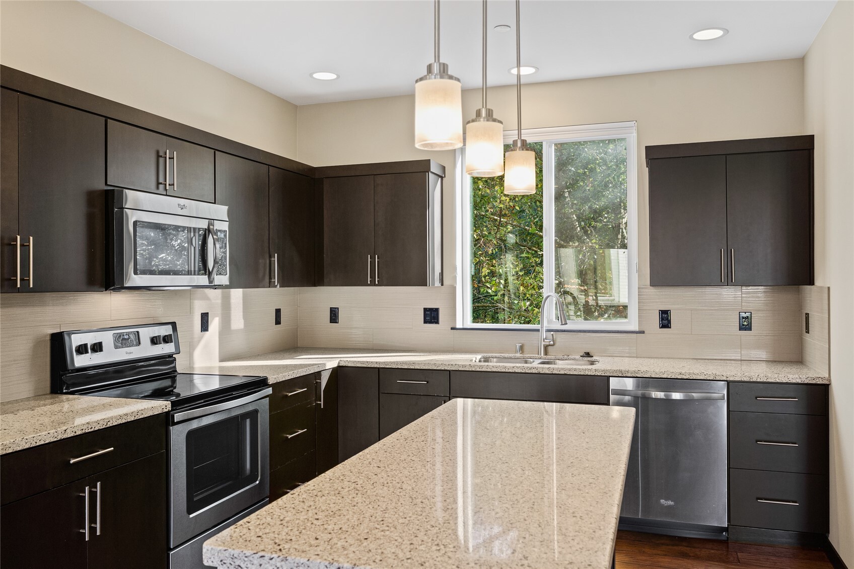 15111 13th Place Property Photo 3