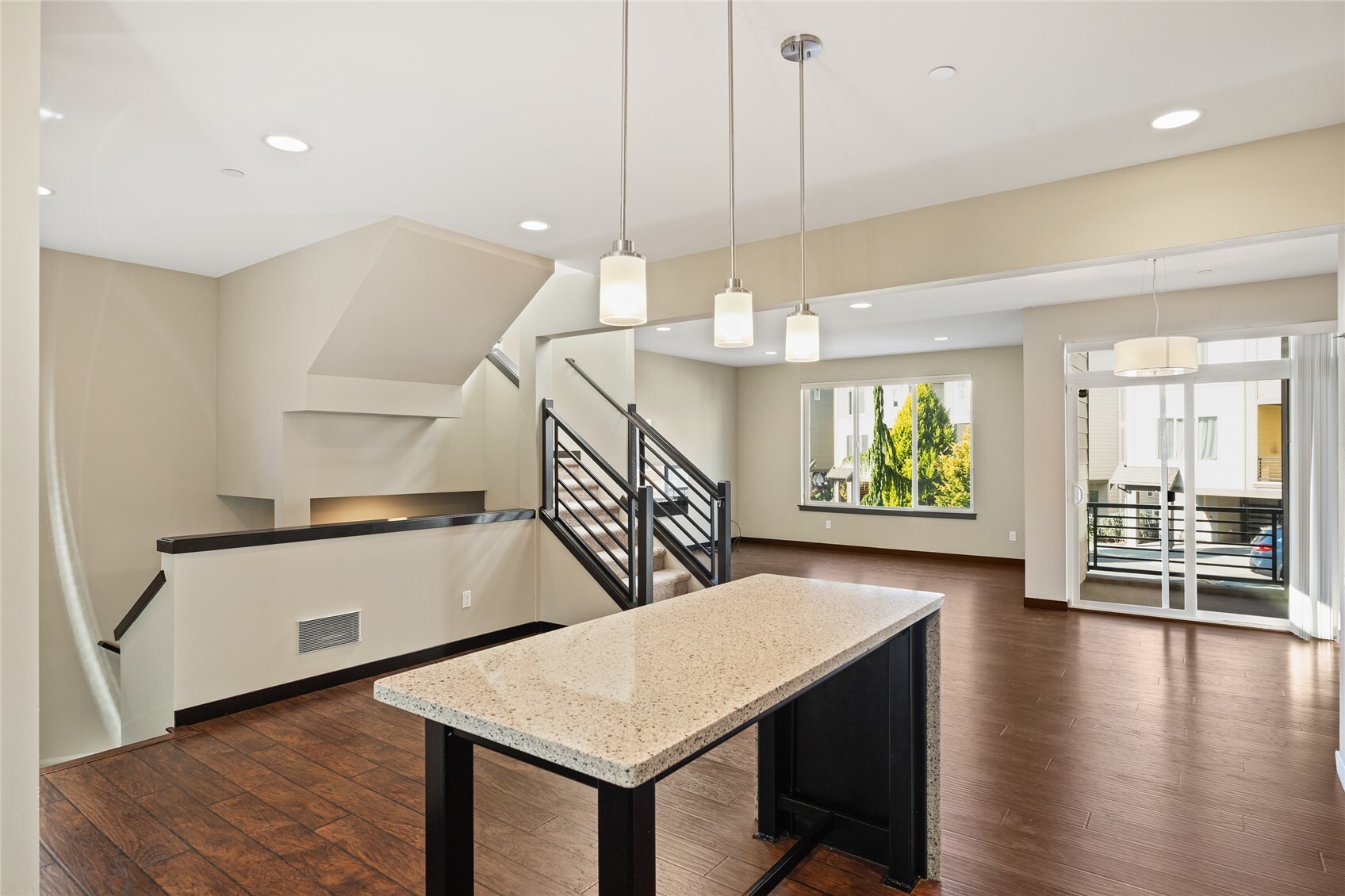 15111 13th Place Property Photo 4