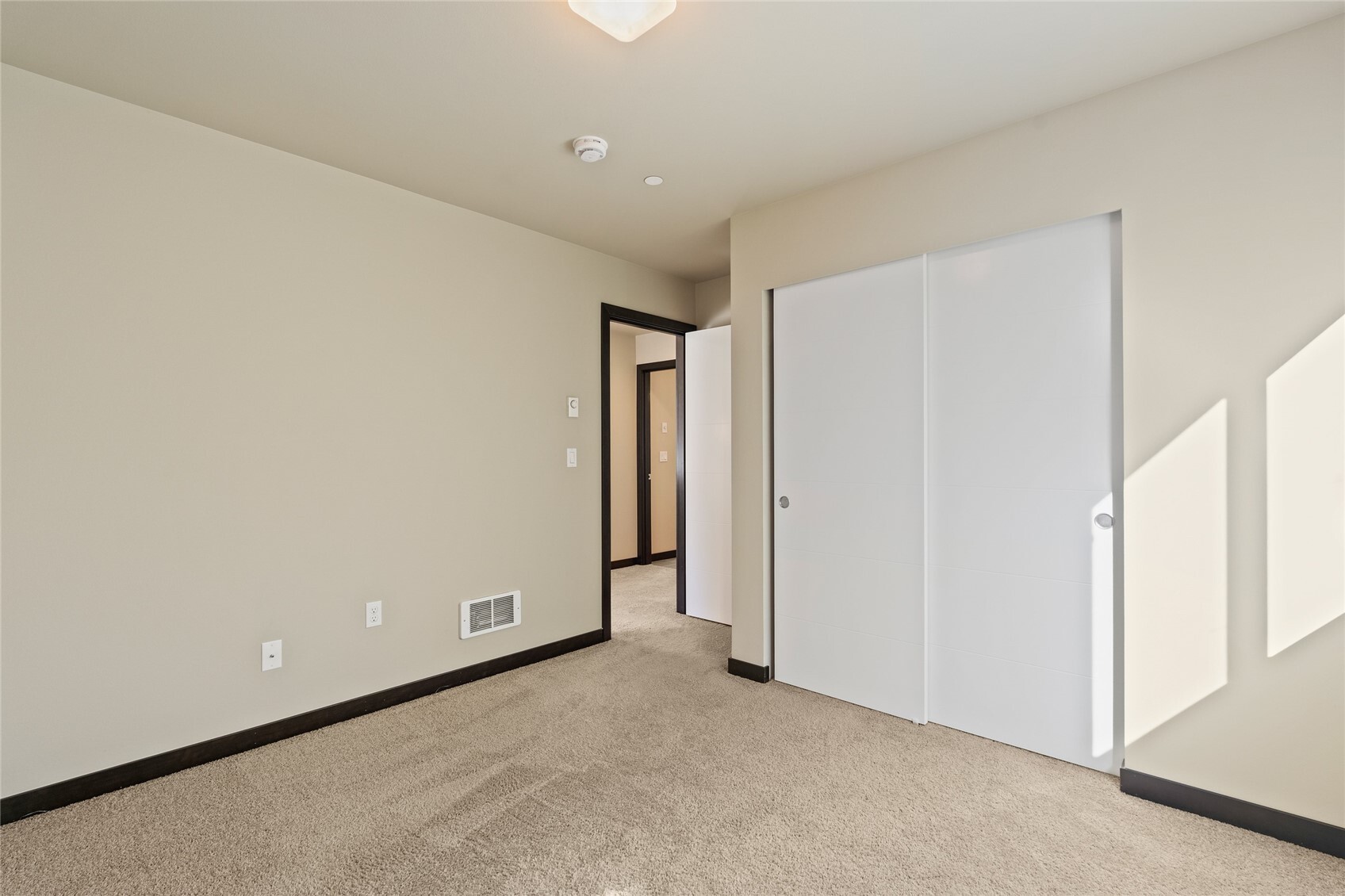 15111 13th Place Property Photo 16