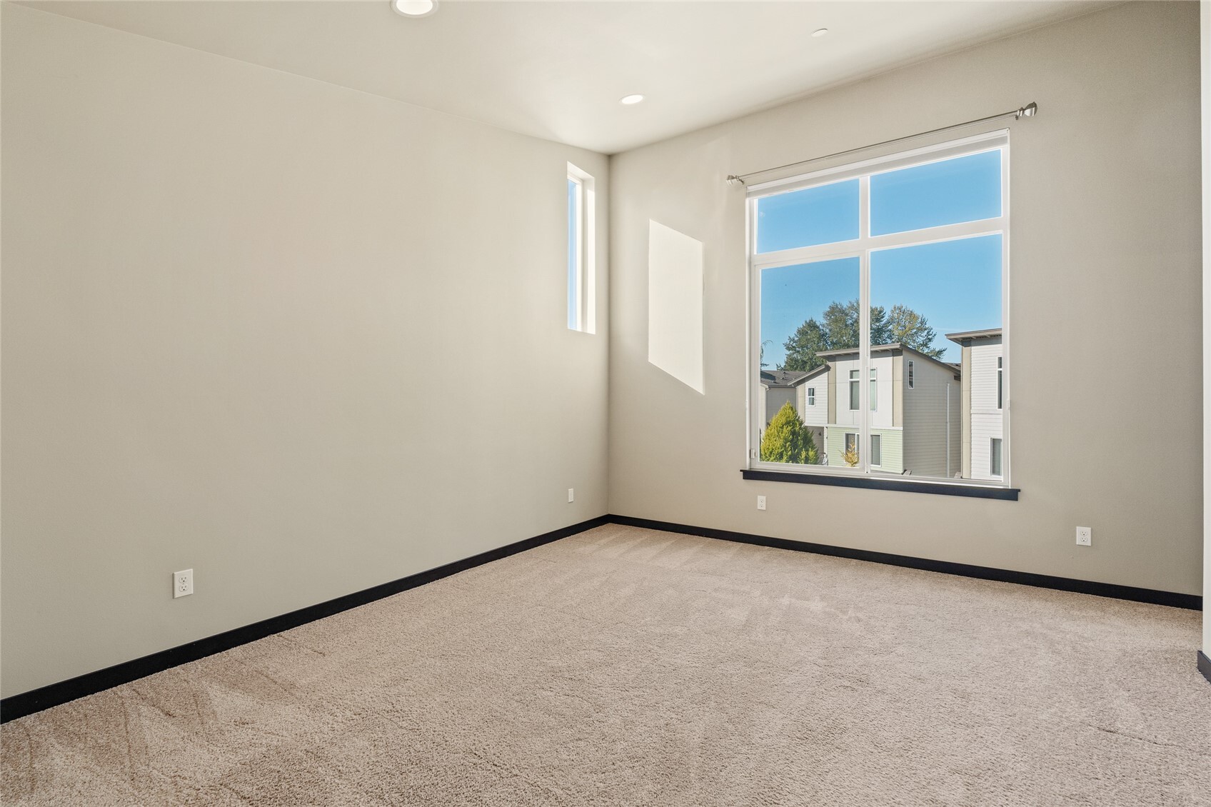 15111 13th Place Property Photo 20