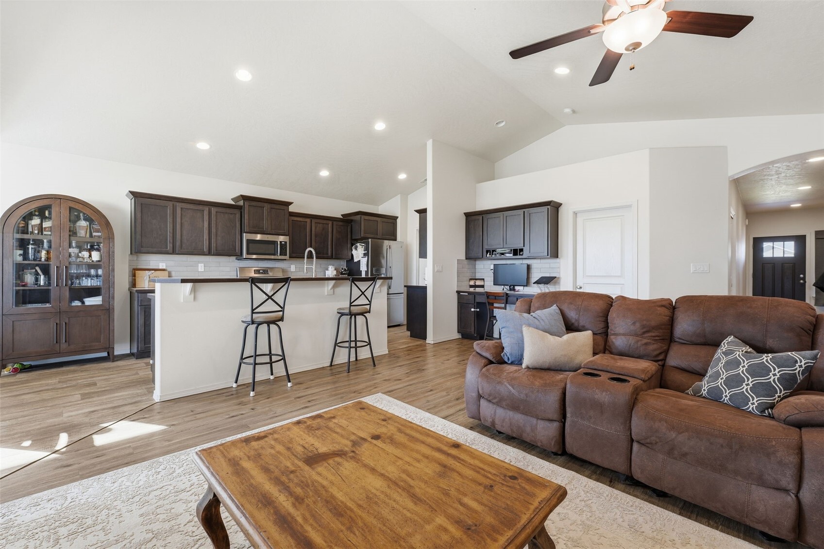 6205 Rockrose Lane Property Photo 7