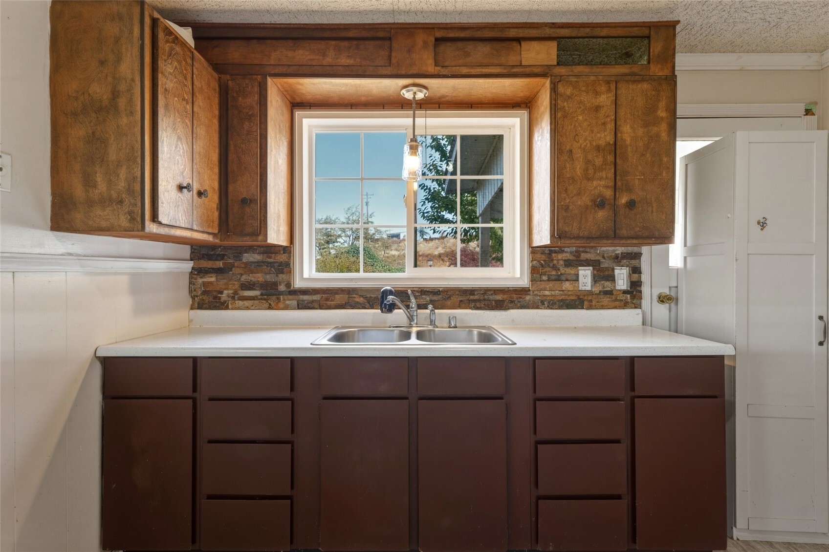 85183 Highway 11 Property Photo 13