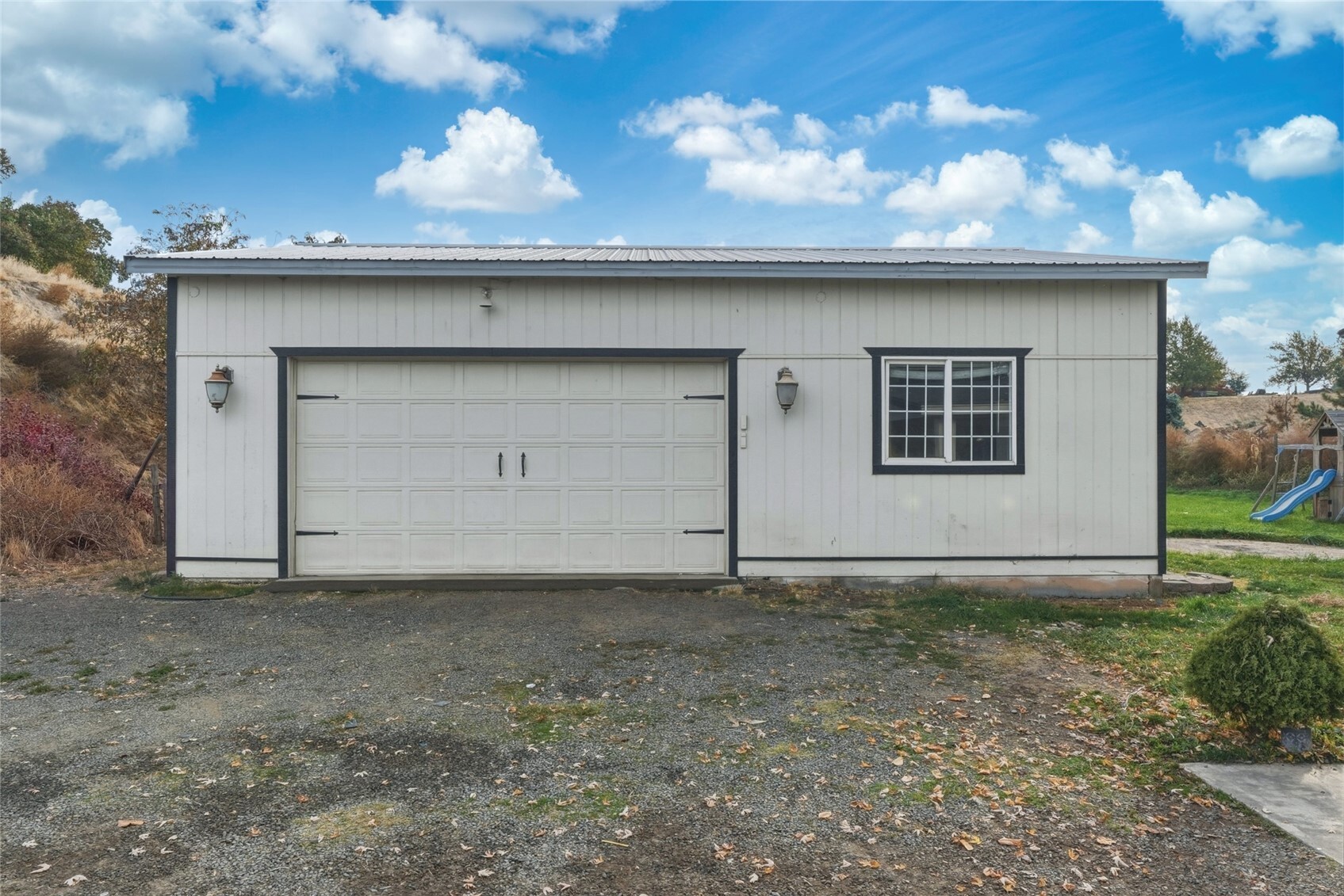 85183 Highway 11 Property Photo 21