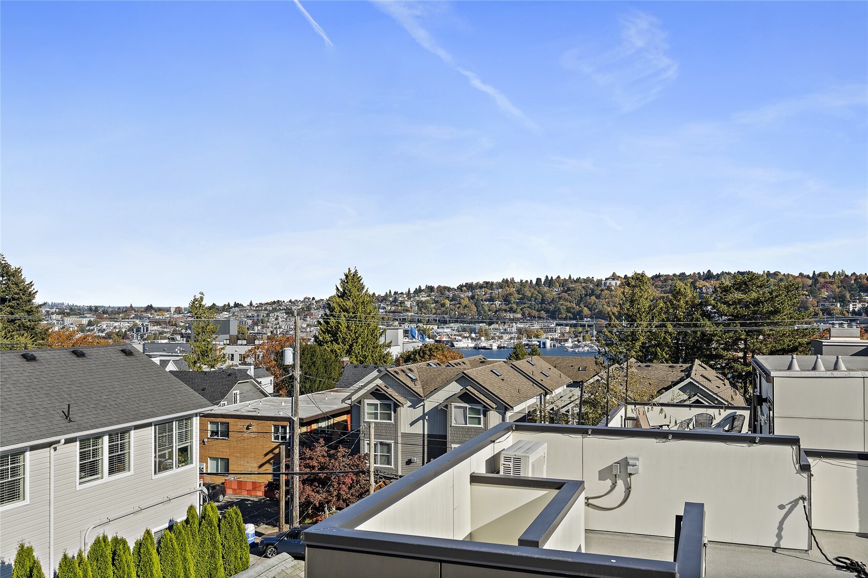 1209 6th Avenue Property Photo 4