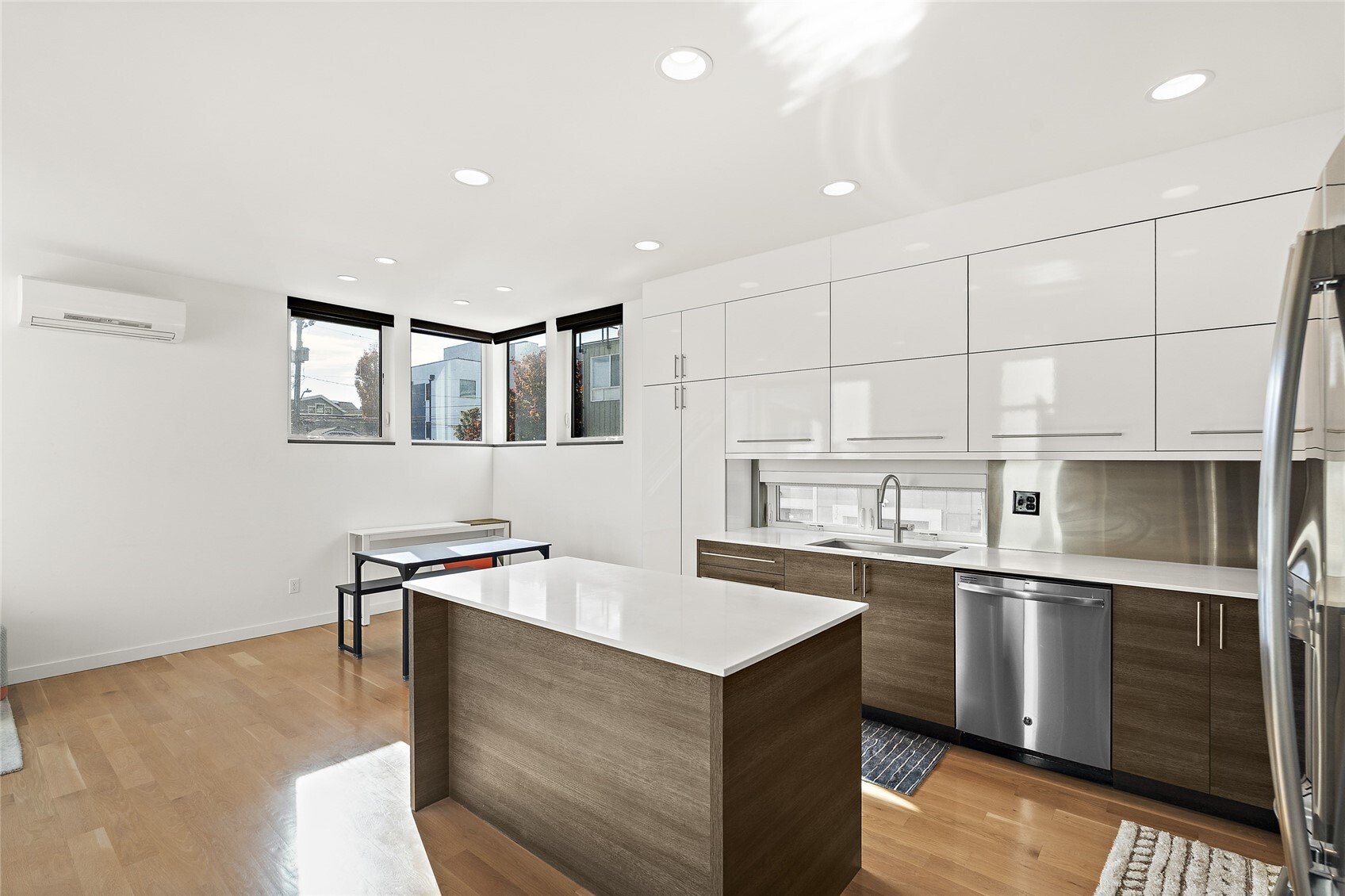 1209 6th Avenue Property Photo 11