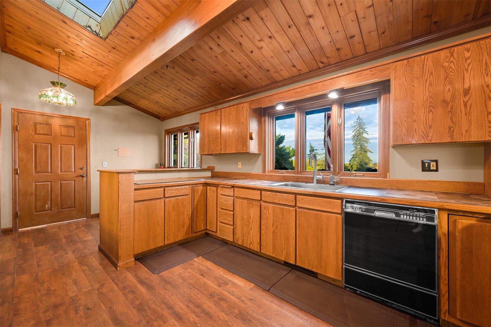 9385 Stein Road Property Photo 14