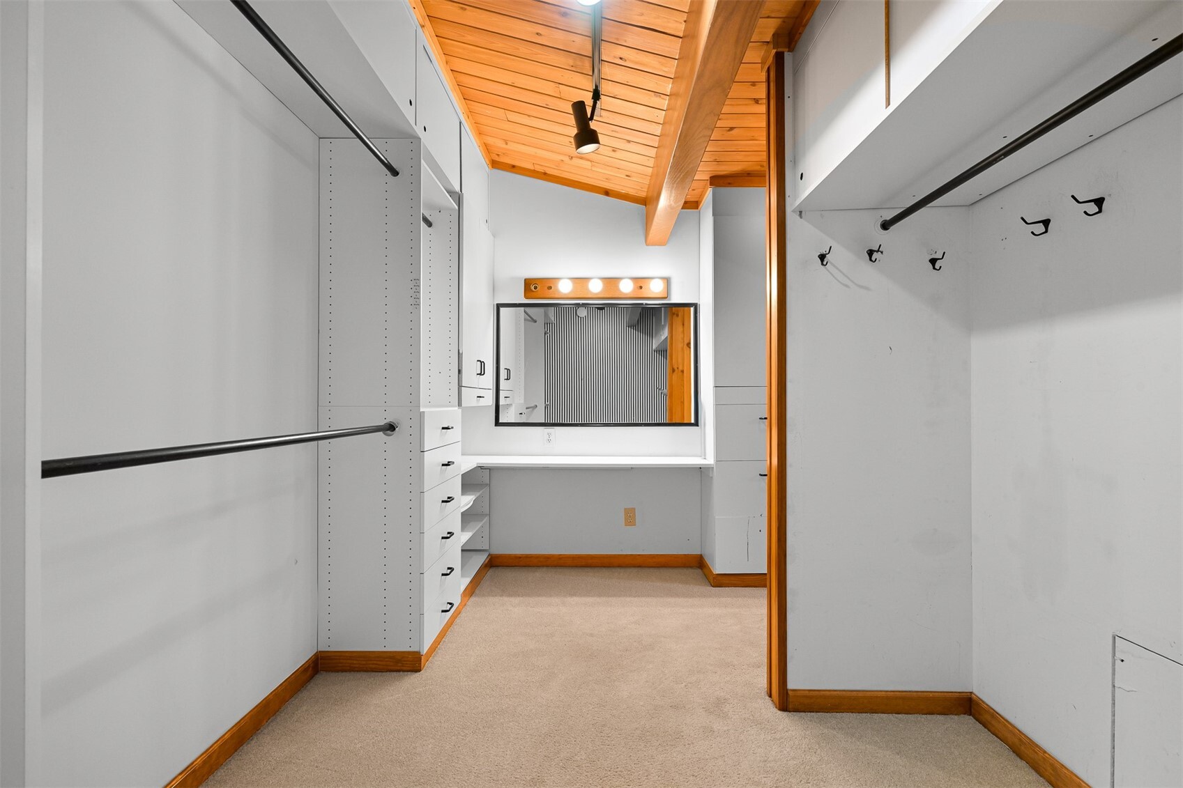9385 Stein Road Property Photo 23