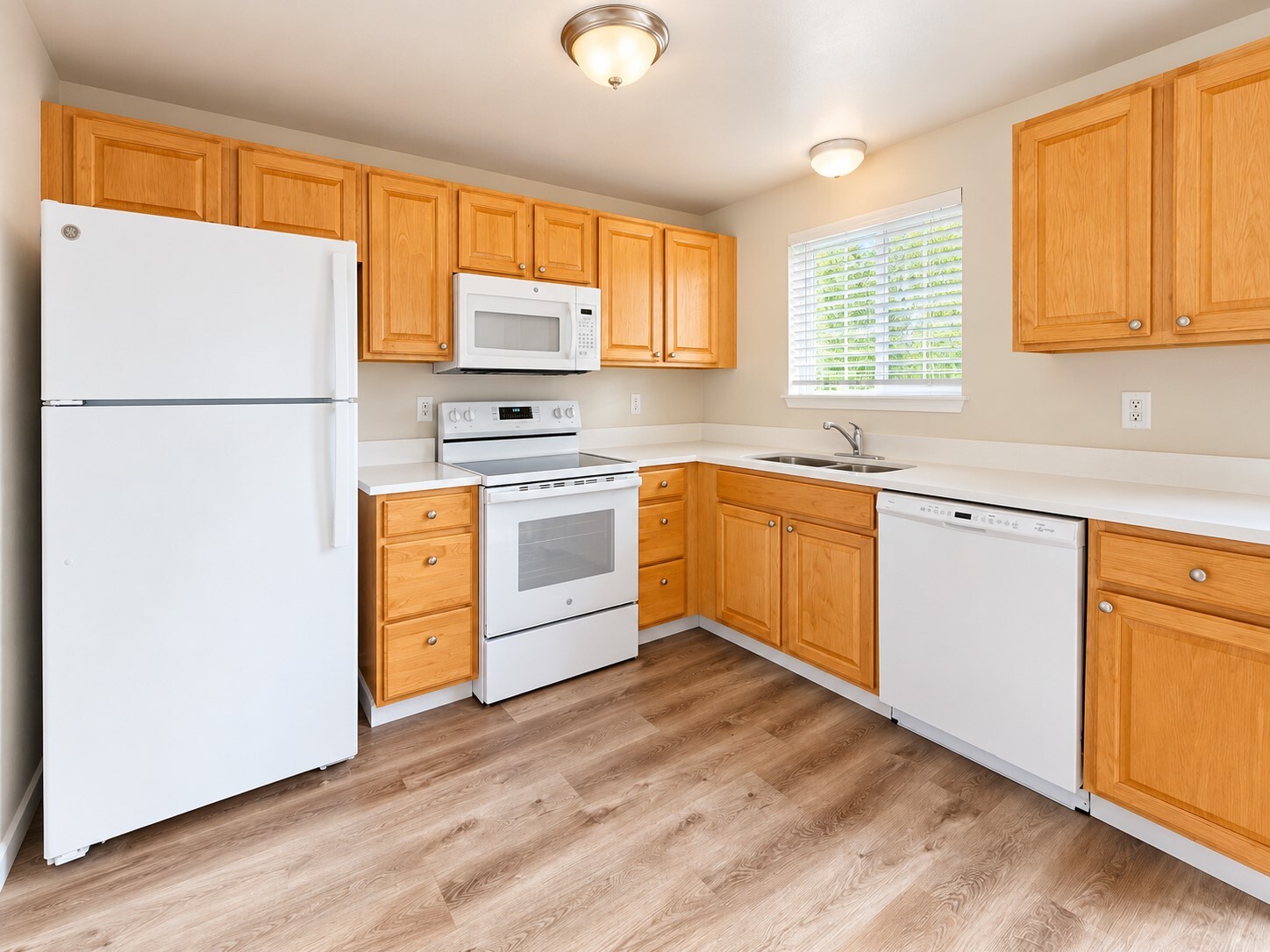12016 153rd Street Property Photo 9