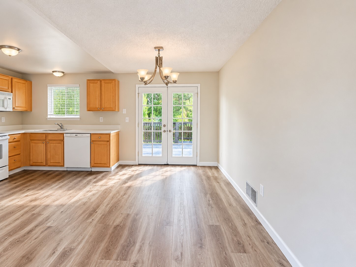 12016 153rd Street Property Photo 10