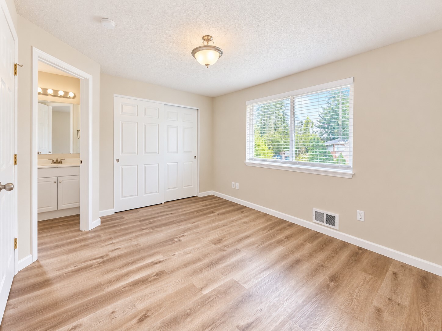 12016 153rd Street Property Photo 15