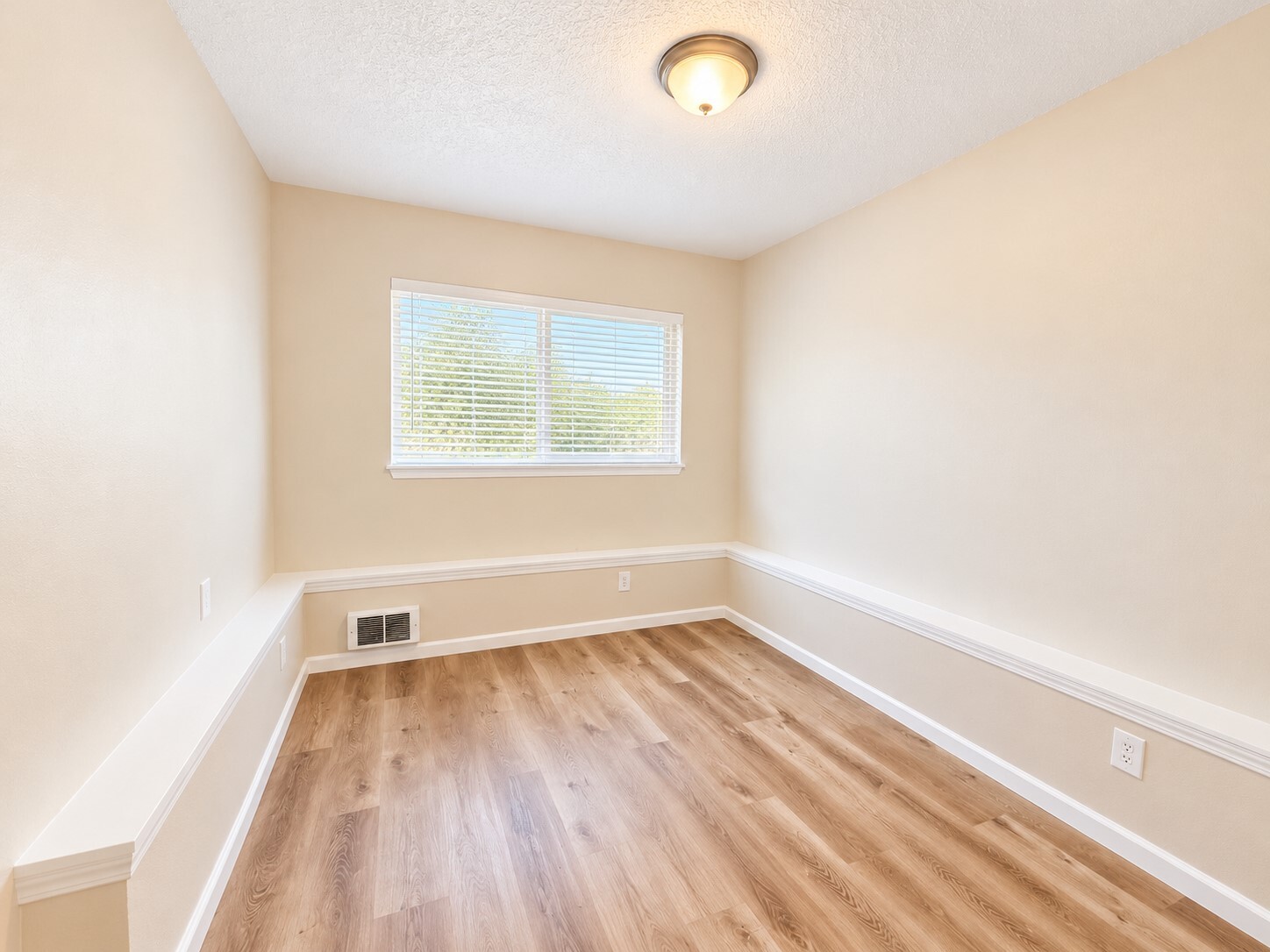12016 153rd Street Property Photo 25