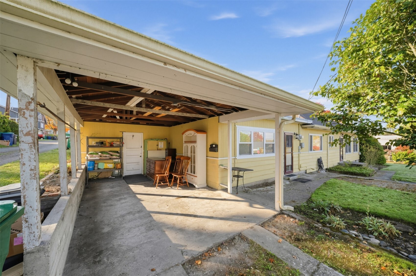 304 E Highland Avenue Property Photo 5