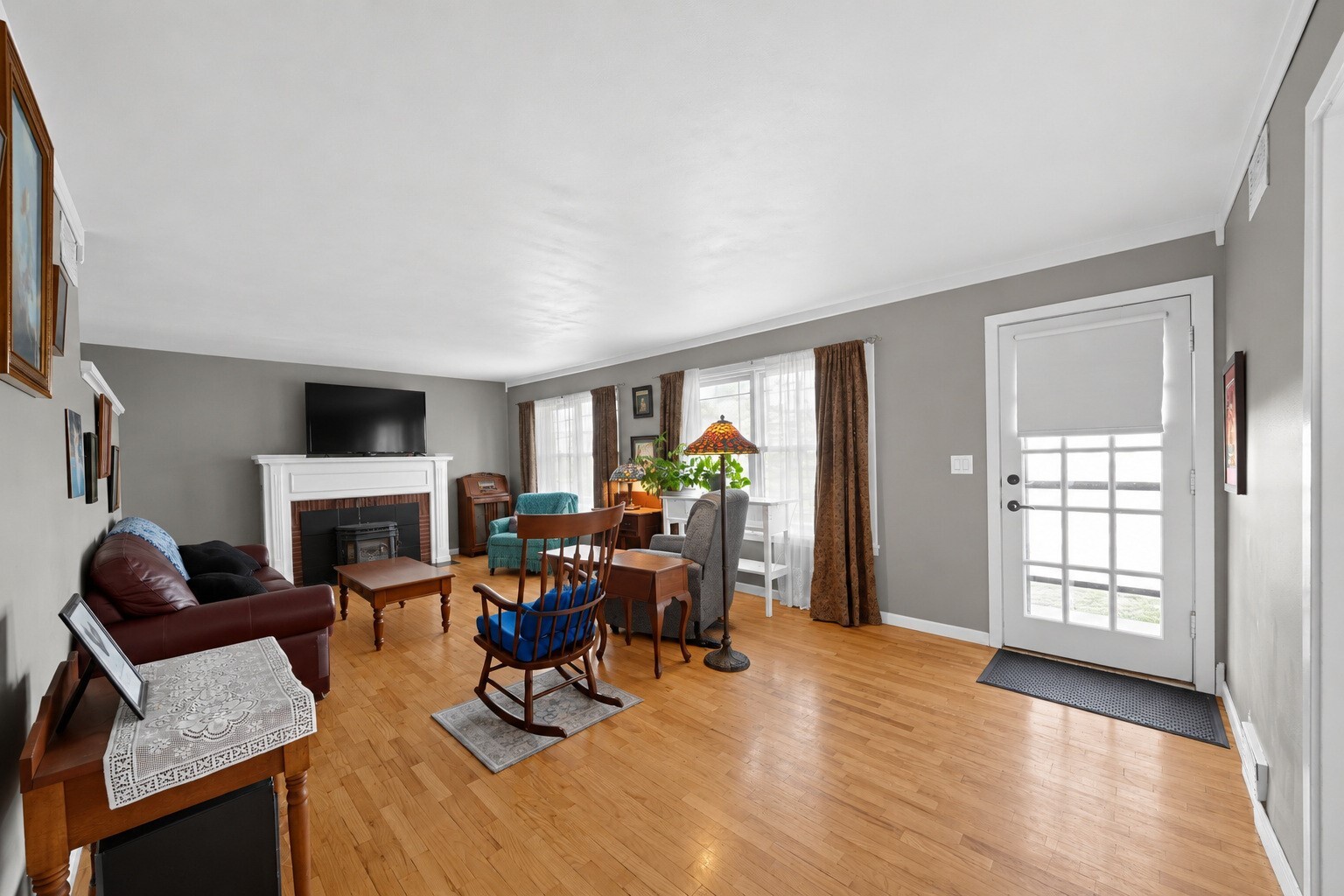304 E Highland Avenue Property Photo 12