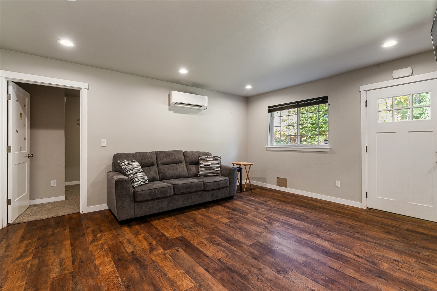7943 Apache Drive Property Photo 3