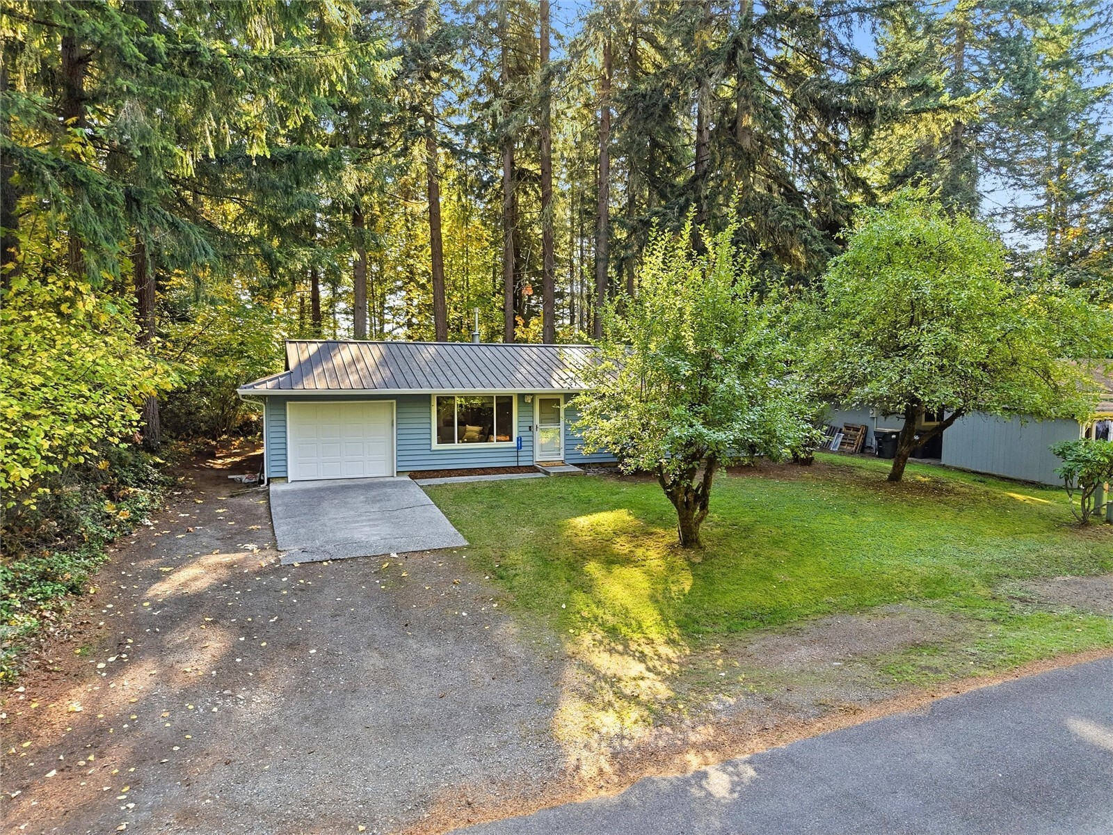 7631 Kittiwake Drive Property Photo 1