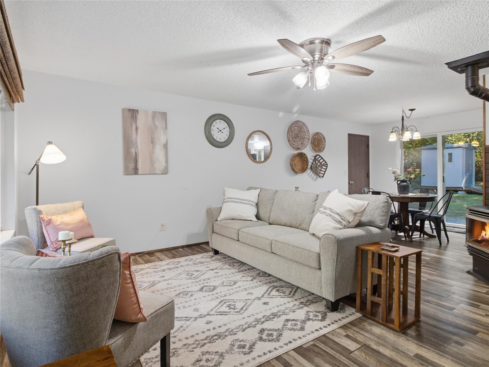7631 Kittiwake Drive Property Photo 5