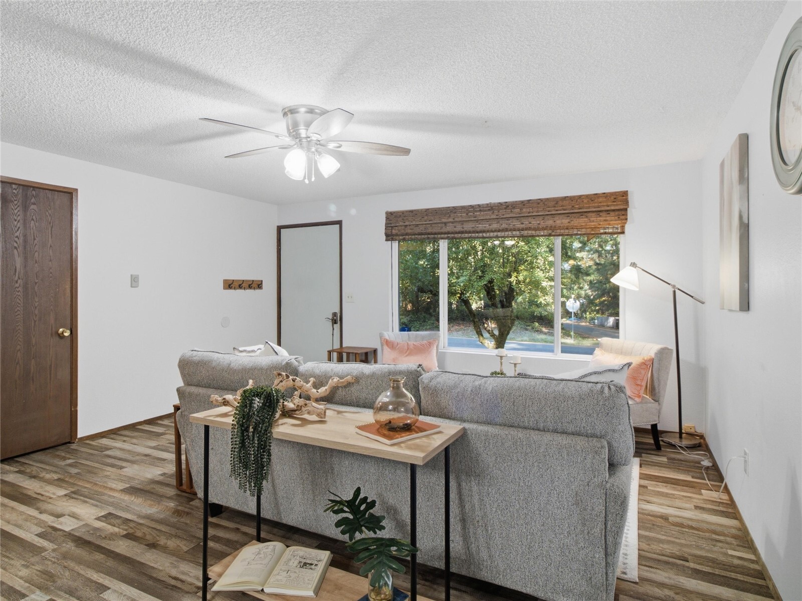 7631 Kittiwake Drive Property Photo 8
