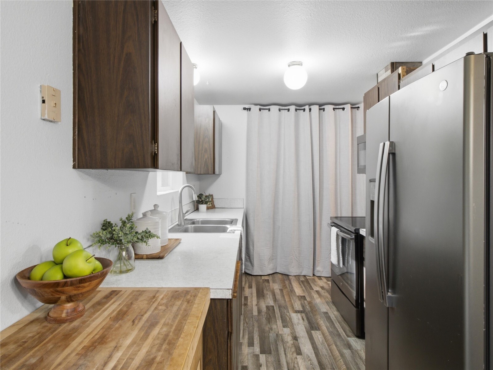 7631 Kittiwake Drive Property Photo 12