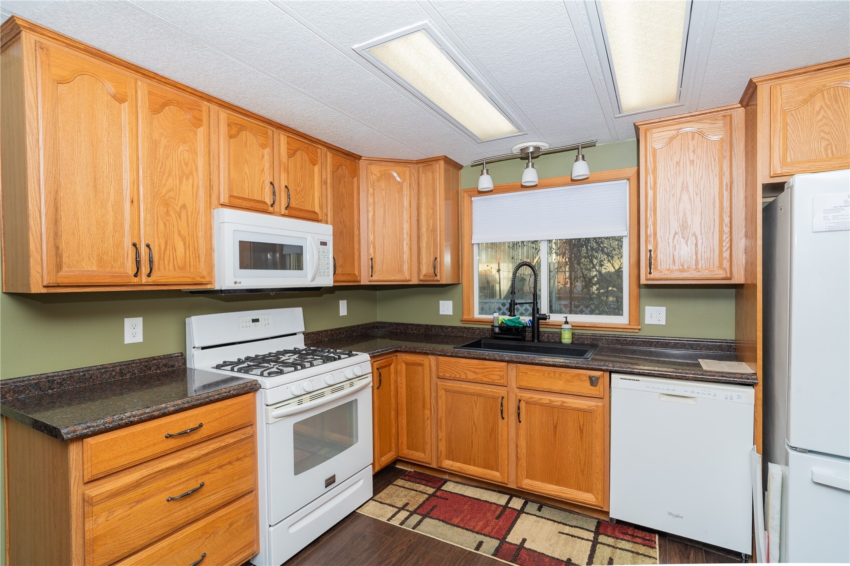 1111 Archwood Drive 405 Property Photo 12