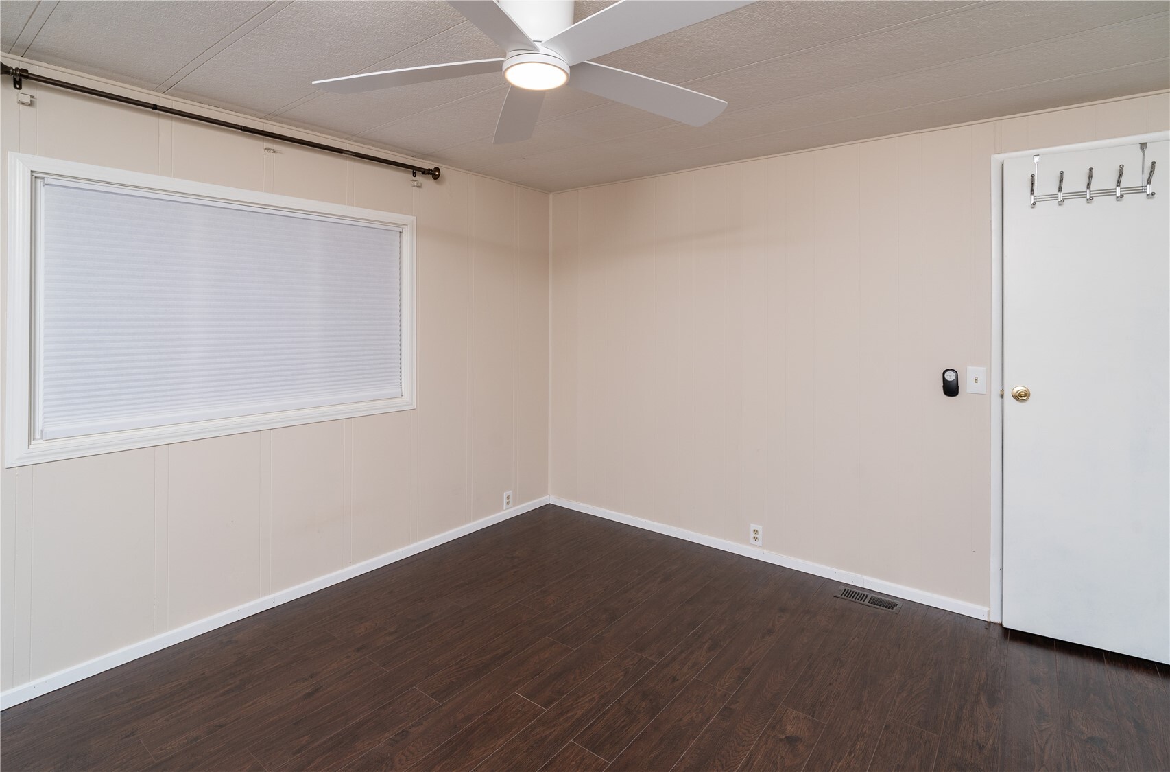 1111 Archwood Drive 405 Property Photo 18