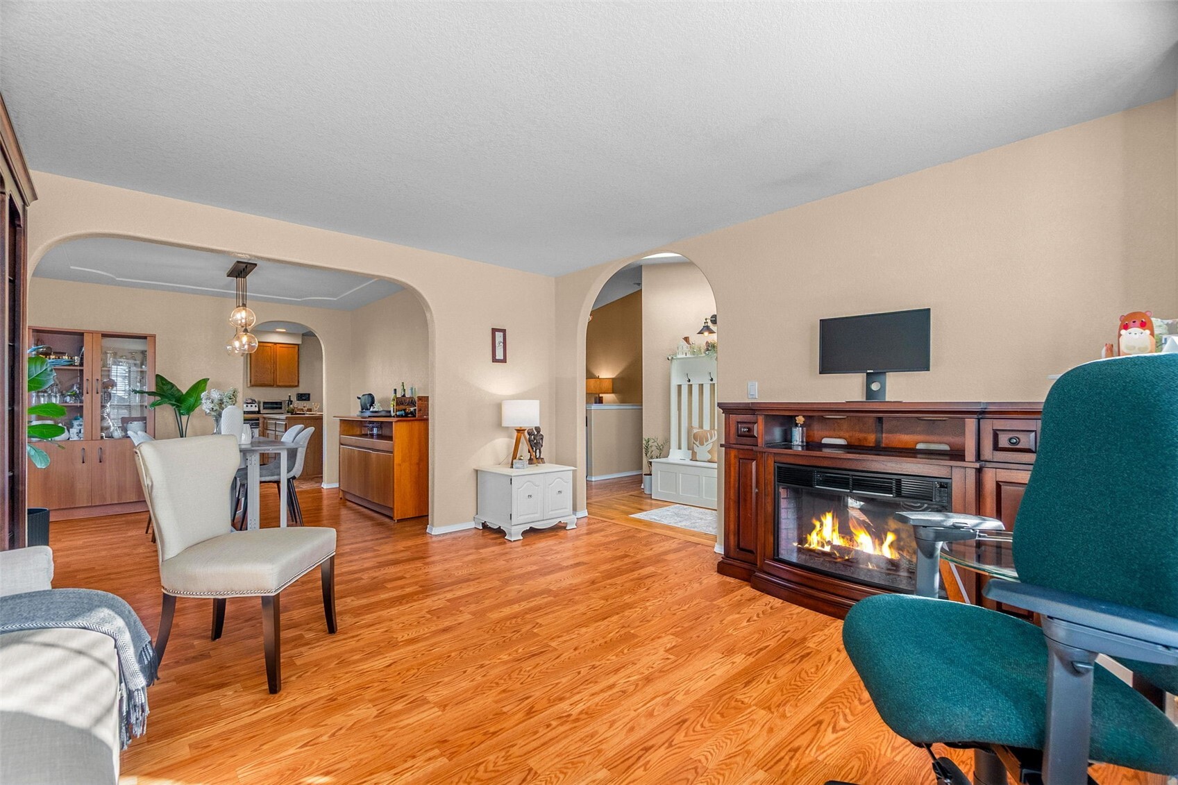 6100 60th Court Property Photo 8