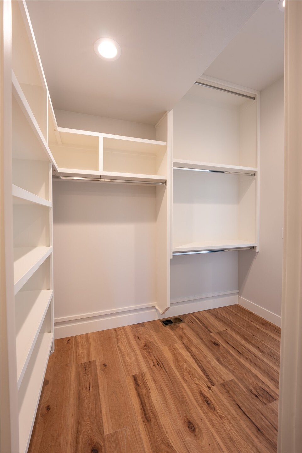 180 Chadwick St Property Photo 20