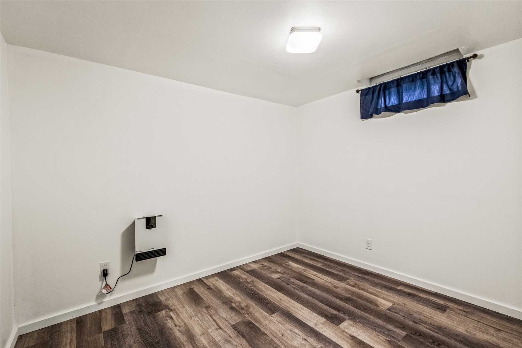 224 E Street Property Photo 27