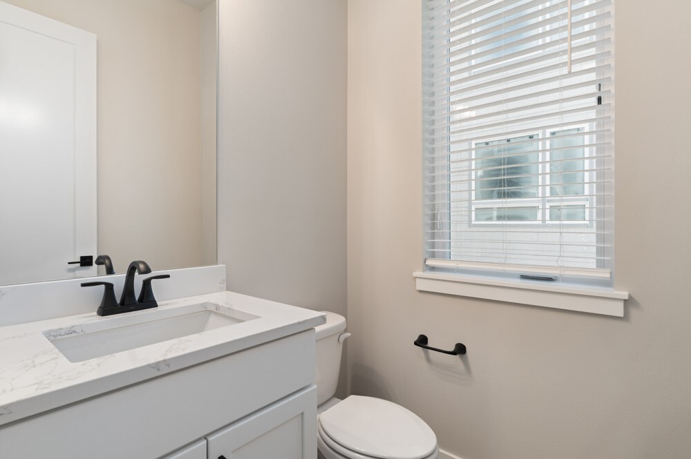 6609 S 128th Street Property Photo 5