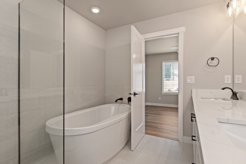 6609 S 128th Street Property Photo 25