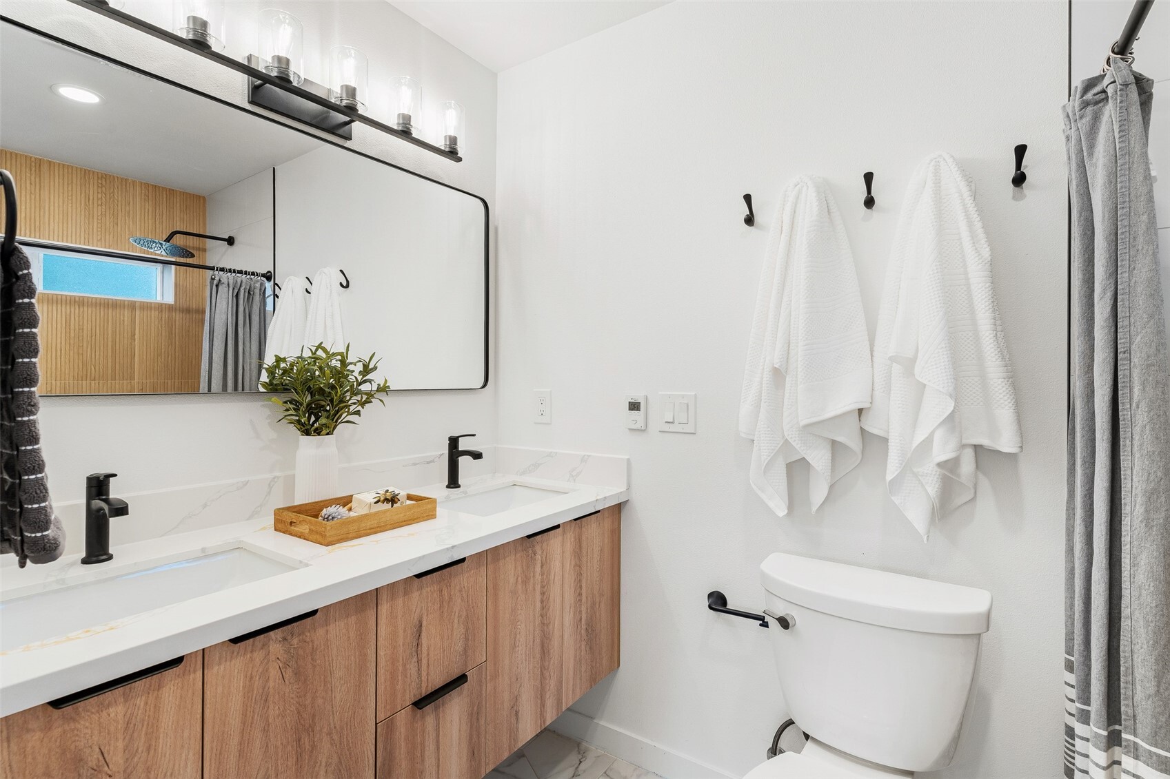 11020 17th Avenue Property Photo 16