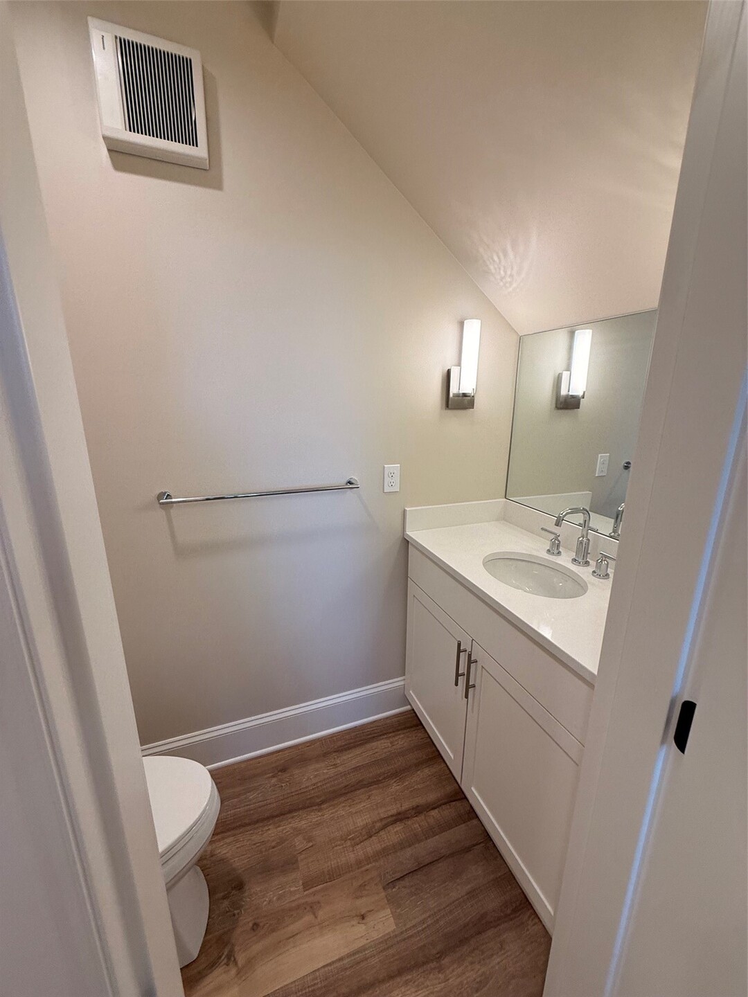7420 Se 27th Street B Property Photo 5
